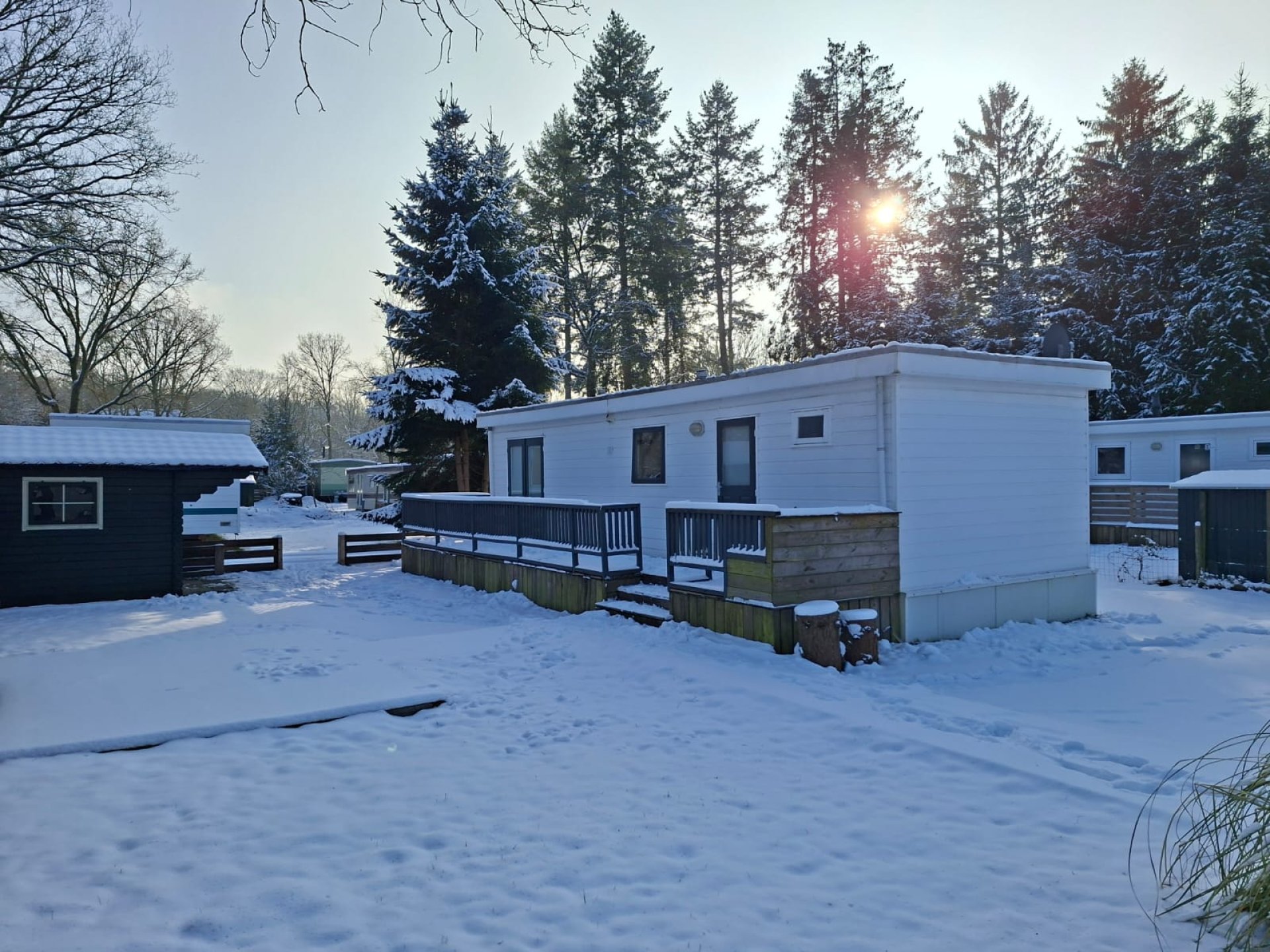 TE KOOP : STACARAVAN OP PLEKNR 63 interesse? bel met de eigenaar dhr Hryhir, 06-16814088 (jaarplaats)