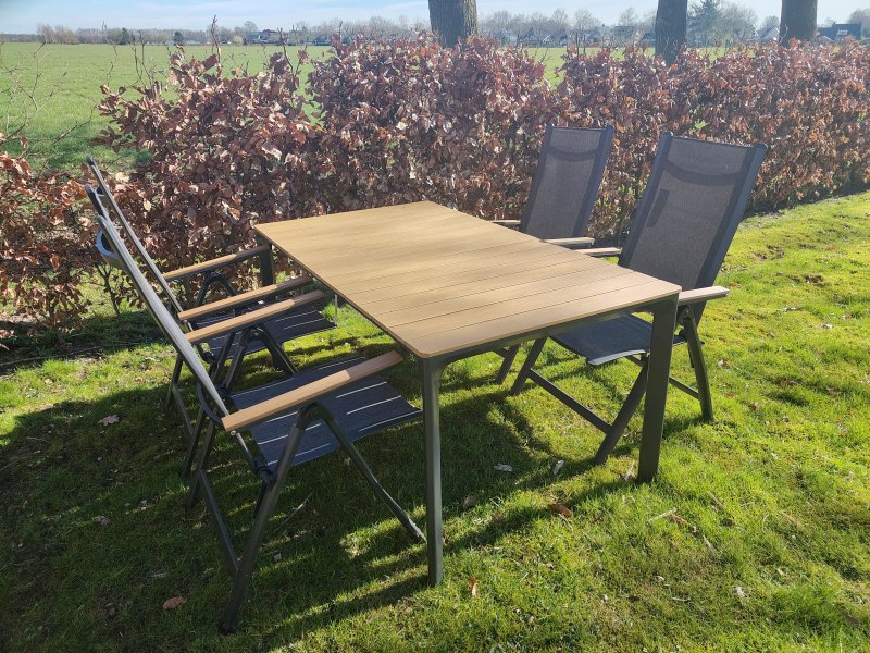 Arezzo tafel 160x90 CM + 4 Standenstoel Arezzo